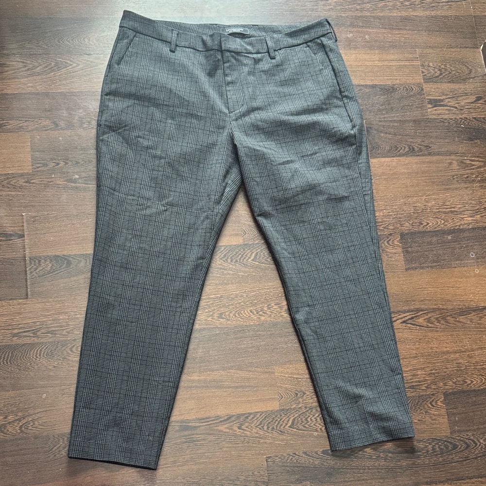 Liverpool Los Angeles Plaid Dress Pants Gray 42